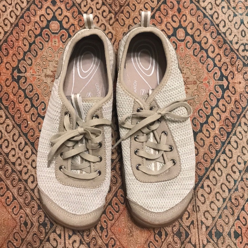 Keen lightweight hikers